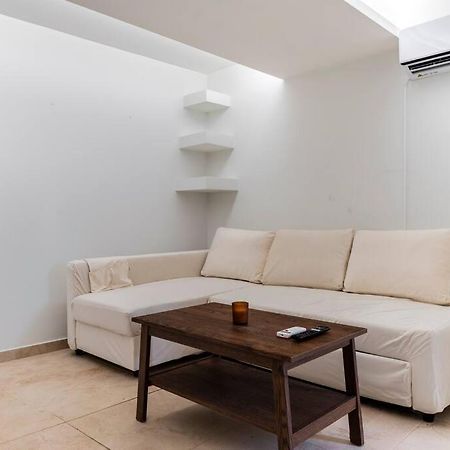 אתונה Apartment At Ano Glifada. מראה חיצוני תמונה